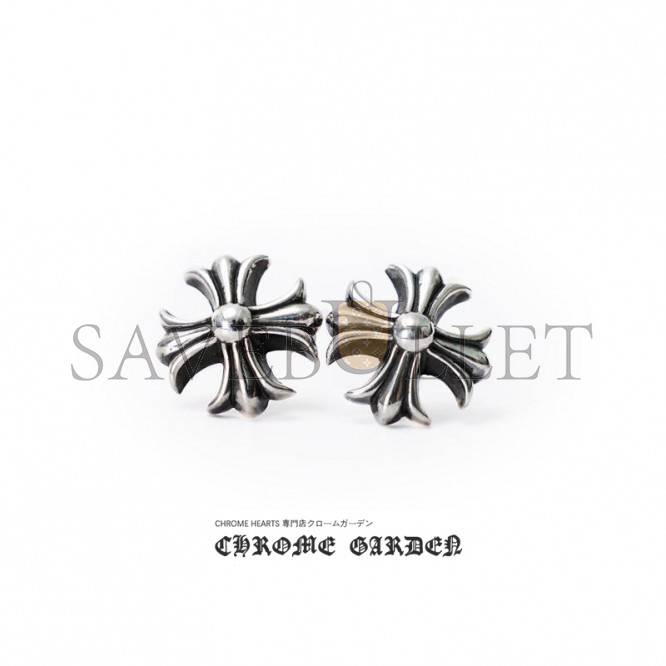 CHROME HEARTS CROSS CUT OUT STUD EARRING