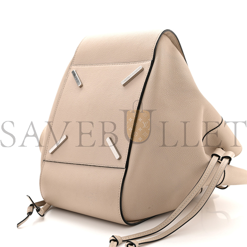 LOEWE GRAINED CALFSKIN SMALL HAMMOCK SHOULDER BAG SAND (30*25*13.5cm)